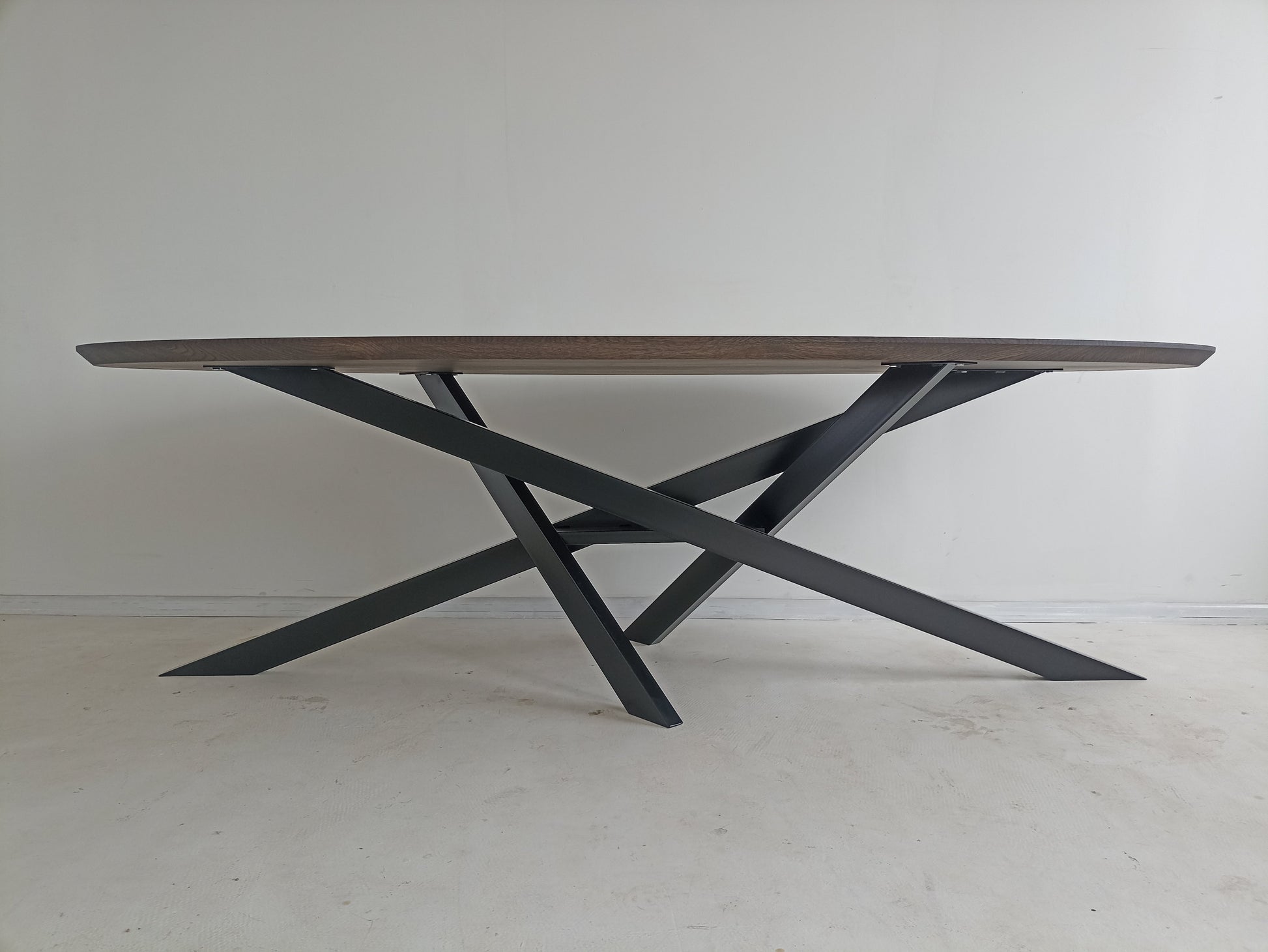 Table à manger ovale en chêne | Bois massif | S10Home