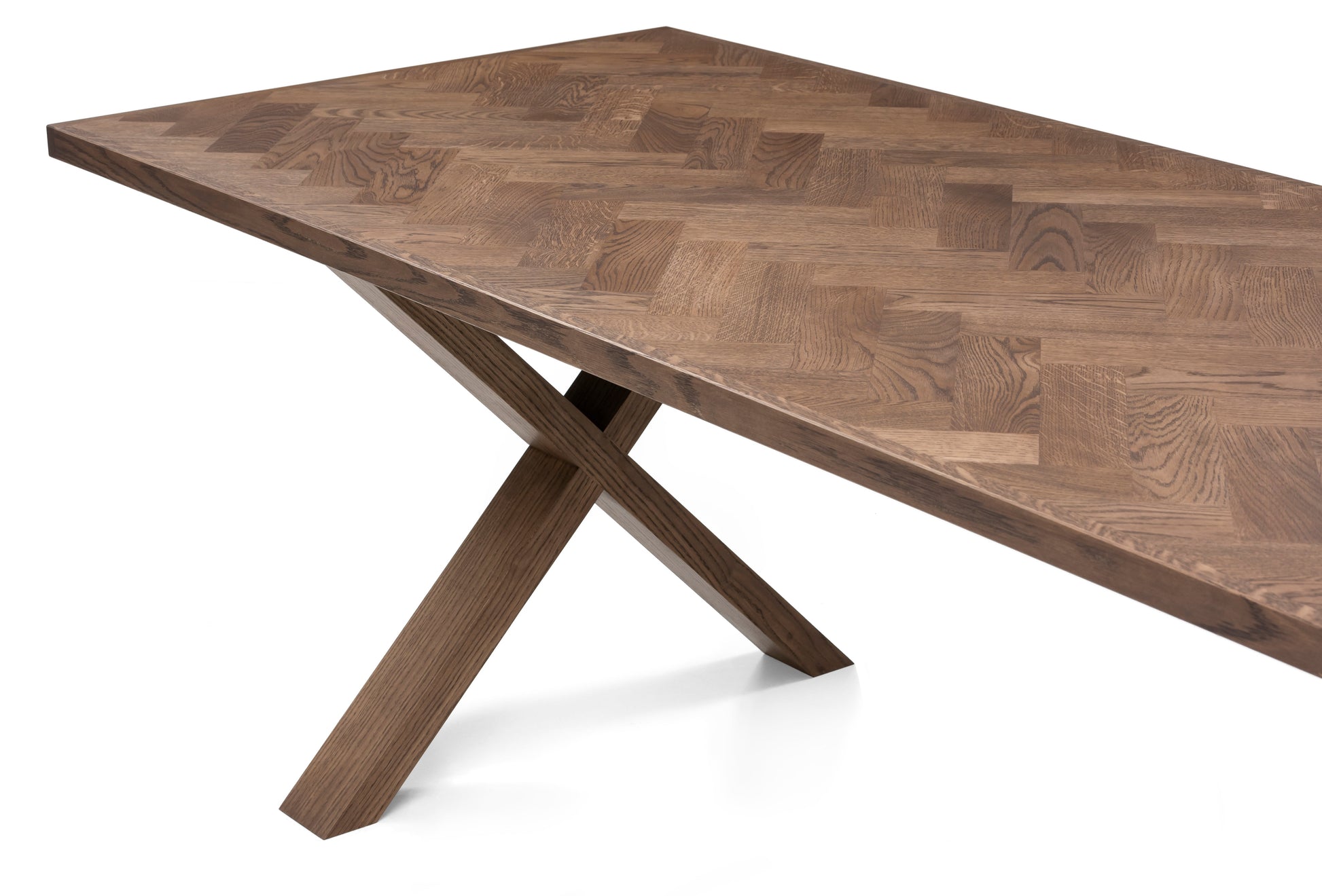 Table de salle à manger extensible à chevrons Astrid en chêne chocolat | S10Home
