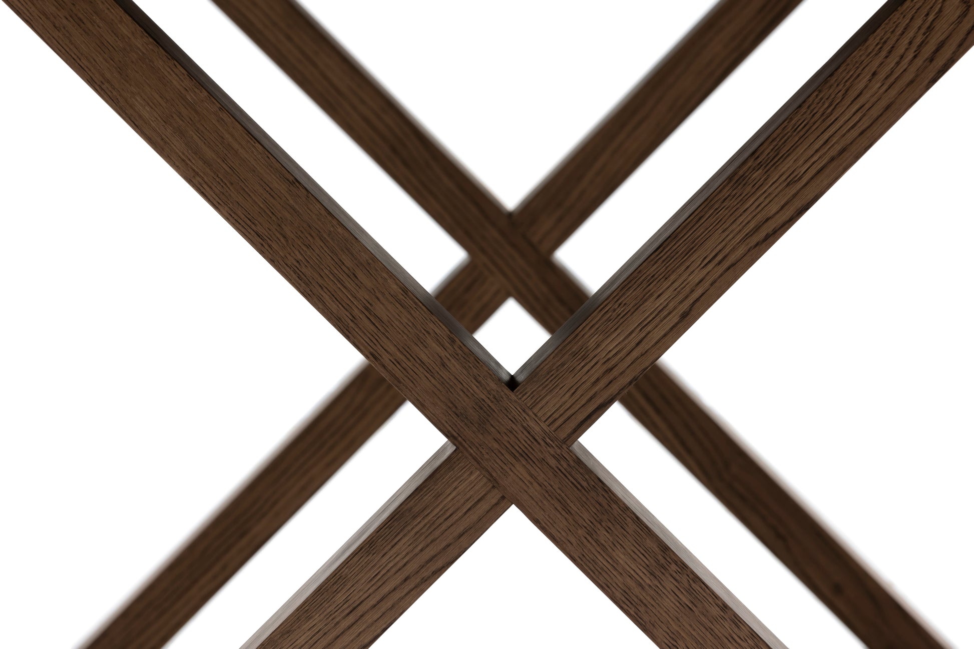 Table de salle à manger extensible à chevrons Astrid en chêne chocolat | S10Home